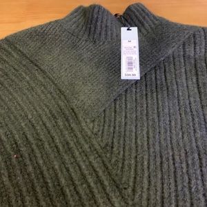 Crop olive green sweater